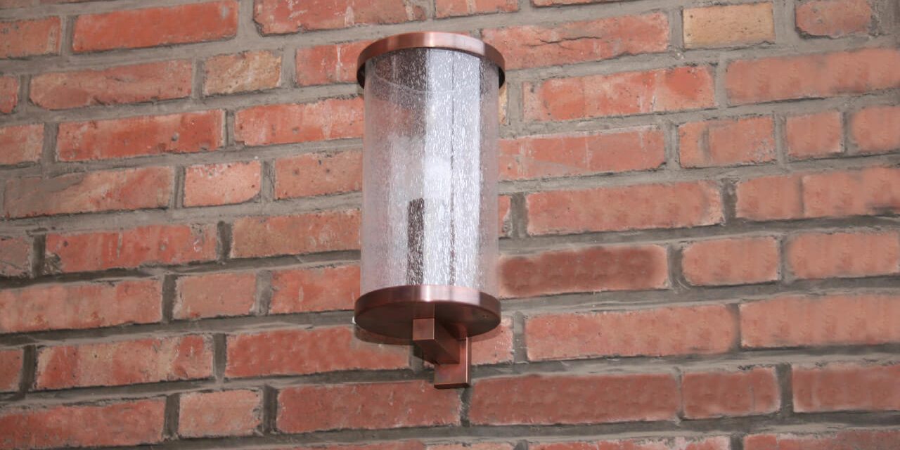 51632-_außenleuchte_mundgeblasener_kristall-blasenglaszylinder_d16cm_h32_cm_leuchte_d_ca._180mm_h_ca._400mm_1_x_e_27_komplett_aus_massivem__kupfer_hergestellt