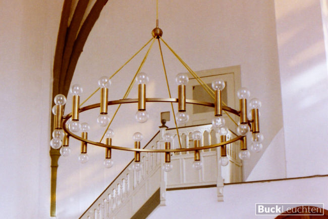 8__81452-36-______ringleuchter__d_ca_150cm_36_x_led_lichtleistung_____ca_29_000_lumen__messing_bruniert