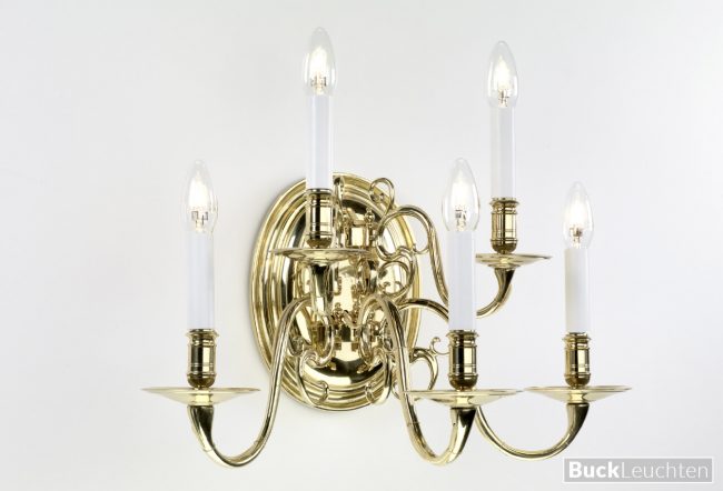 9_10_05-flamischer_barockwandleuchter_5_arme_auf_gegossenem_wandschild___b_ca._50_cm.__cm_messingguss_hochglanz_poliert